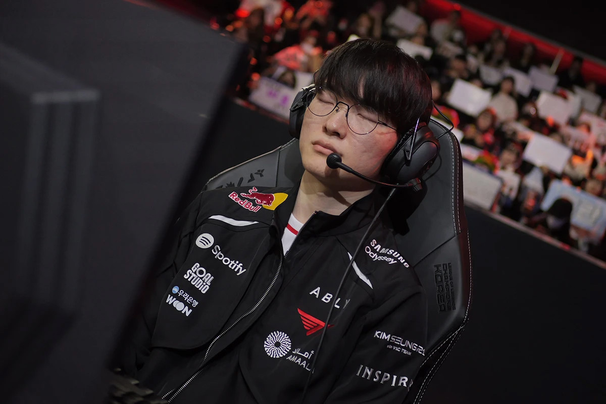 沙皇語音就夠用了！《英雄聯盟》T1 到現在還沒使用過「教練開麥」